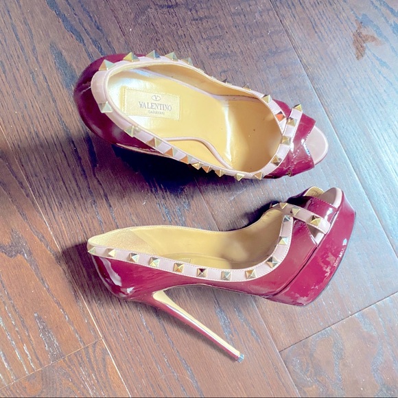 Valentino patent rock stud Peep toe pump size 40 - Picture 2 of 4